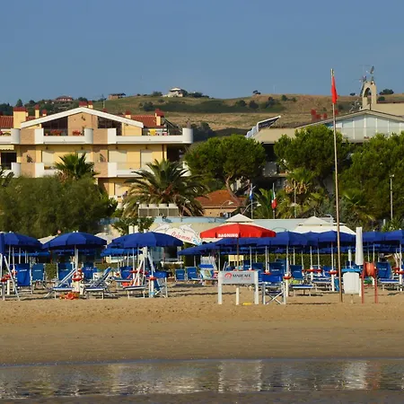 Apartamento Pineta 32 Bilocale Al Mare Con Servizio Spiaggia *