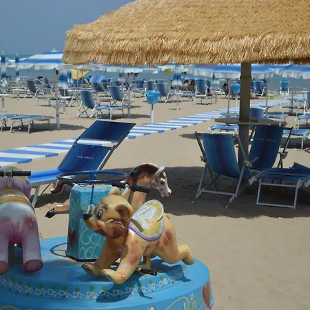 Apartamento Pineta 32 Bilocale Al Mare Con Servizio Spiaggia *